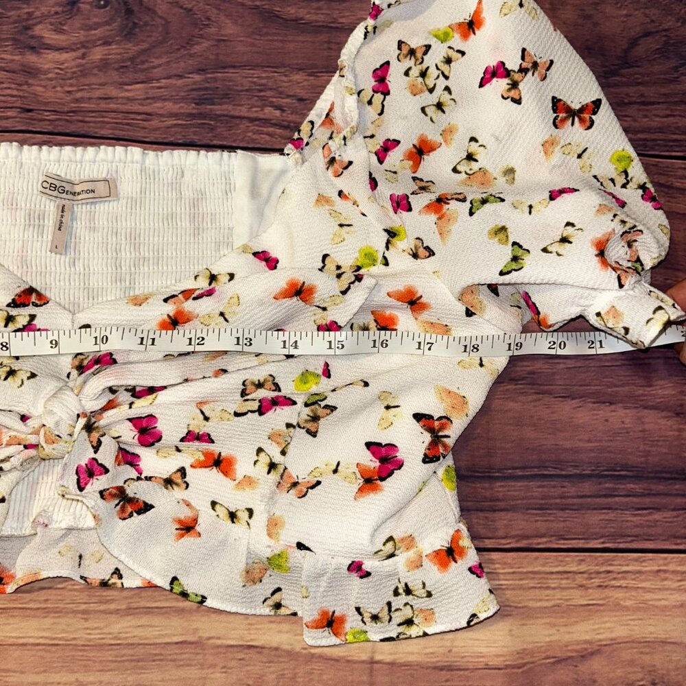BCBG Generation Butterfly Print Crop Top - L - Puff Sleeve, Ruched Detail - Picture 9 of 11